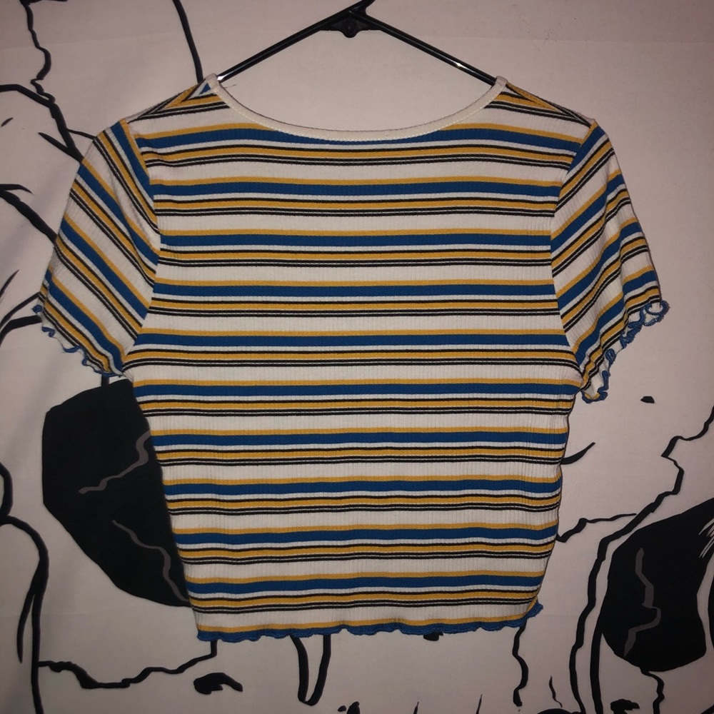 Crop top - Picture 2 of 3